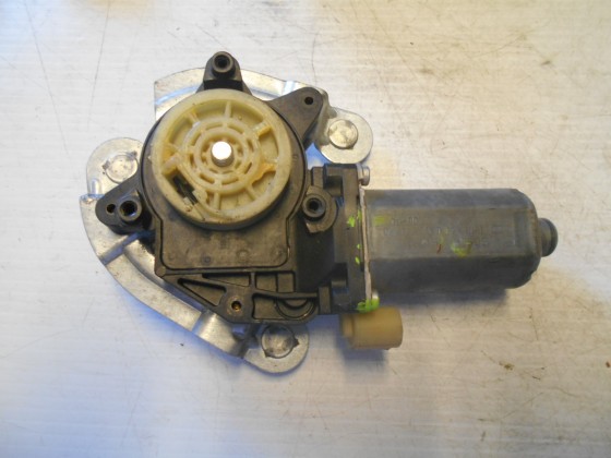 Motor Elevador Vidro Frt Esq Renault Megane Coupe 2000 MEV81